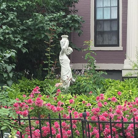 Annie Wiggins Guest House 加利纳 外观 照片